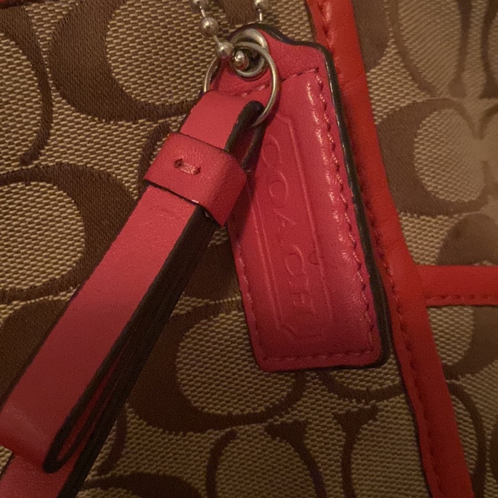 Authentic Coach Designer Handbag - Picture 4 of 6